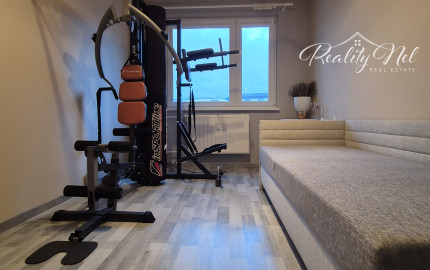 Exkluzívne na predaj 3 izbový byt Martin - Košúty 2