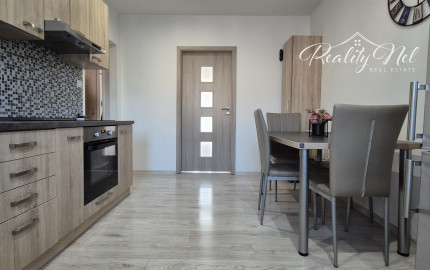 Exkluzívne na predaj 2 izbový byt v Martine, tehlová bytovka, balkón