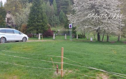 Predaj 2 stavebných pozemkov za sebou v obci Valča- výborná investícia pri lyžiarskom stredisku.