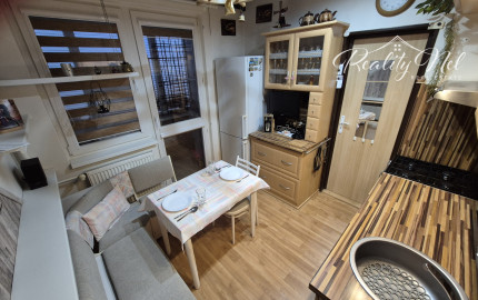 Exkluzívne na predaj 3 izbový byt Martin - Košúty 2