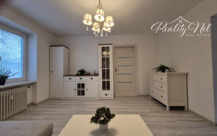 PREDANÉ-Exkluzívne na predaj krásny 3 izbový byt v centre Martina Štúrovo námestie