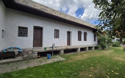 Exkluzívne na predaj 3 izbový rodinný dom s možnosťou prerobiť na 4 izbový v Martine -Priekope
