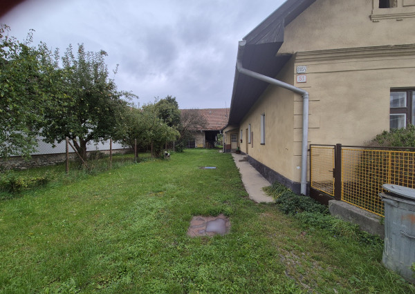 Predaj staršieho rodinného domu s veľkým pozemkom na začiatku Priekopy v Martine