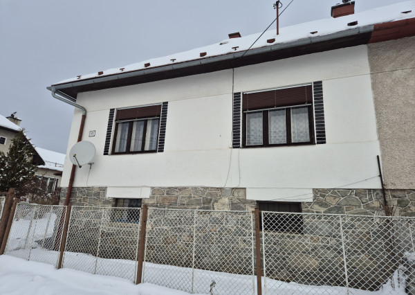 Exkluzívne na predaj romantický domček v Turčianskych Kľačanoch