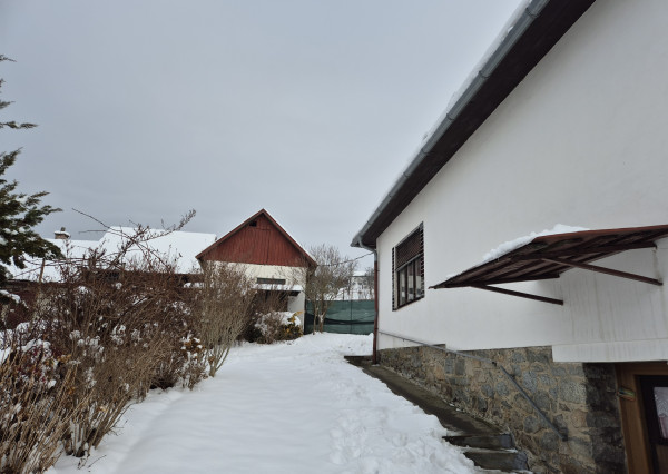 Exkluzívne na predaj romantický domček v Turčianskych Kľačanoch