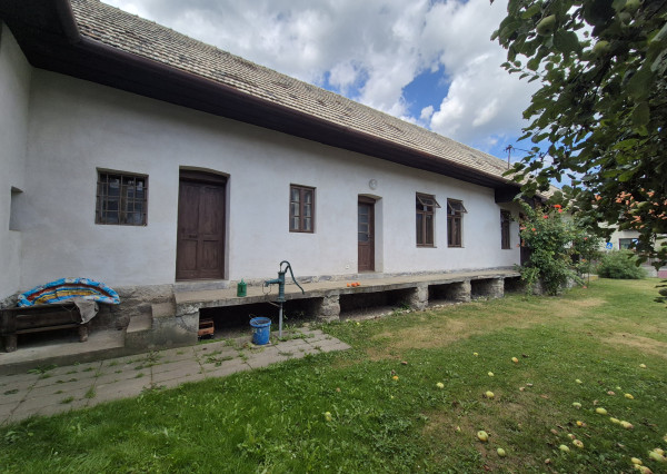 Exkluzívne na predaj 3 izbový rodinný dom s možnosťou prerobiť na 4 izbový v Martine -Priekope