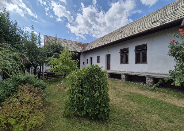 Exkluzívne na predaj 3 izbový rodinný dom s možnosťou prerobiť na 4 izbový v Martine -Priekope