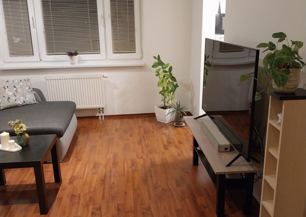 Prenájom 1 izbového bytu na Podháji v Martine v blízkosti kasárni