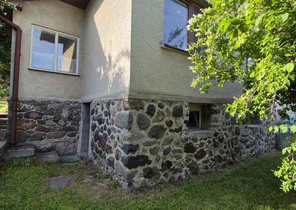 Predané- Exkluzívne na predaj rodinný dom s krásnou záhradou Sklené