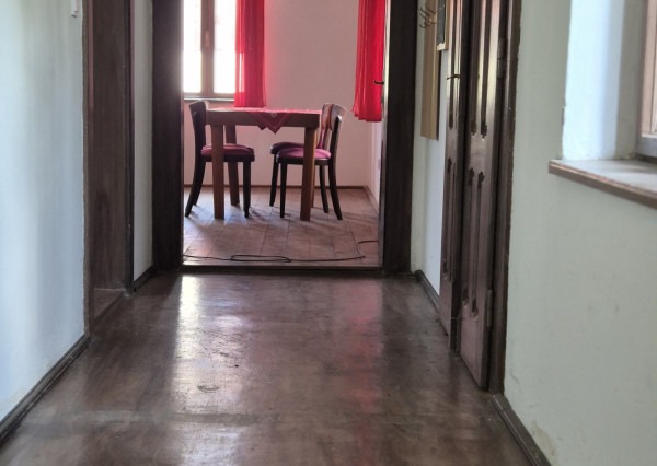 Exkluzívne na predaj 3 izbový rodinný dom s možnosťou prerobiť na 4 izbový v Martine -Priekope